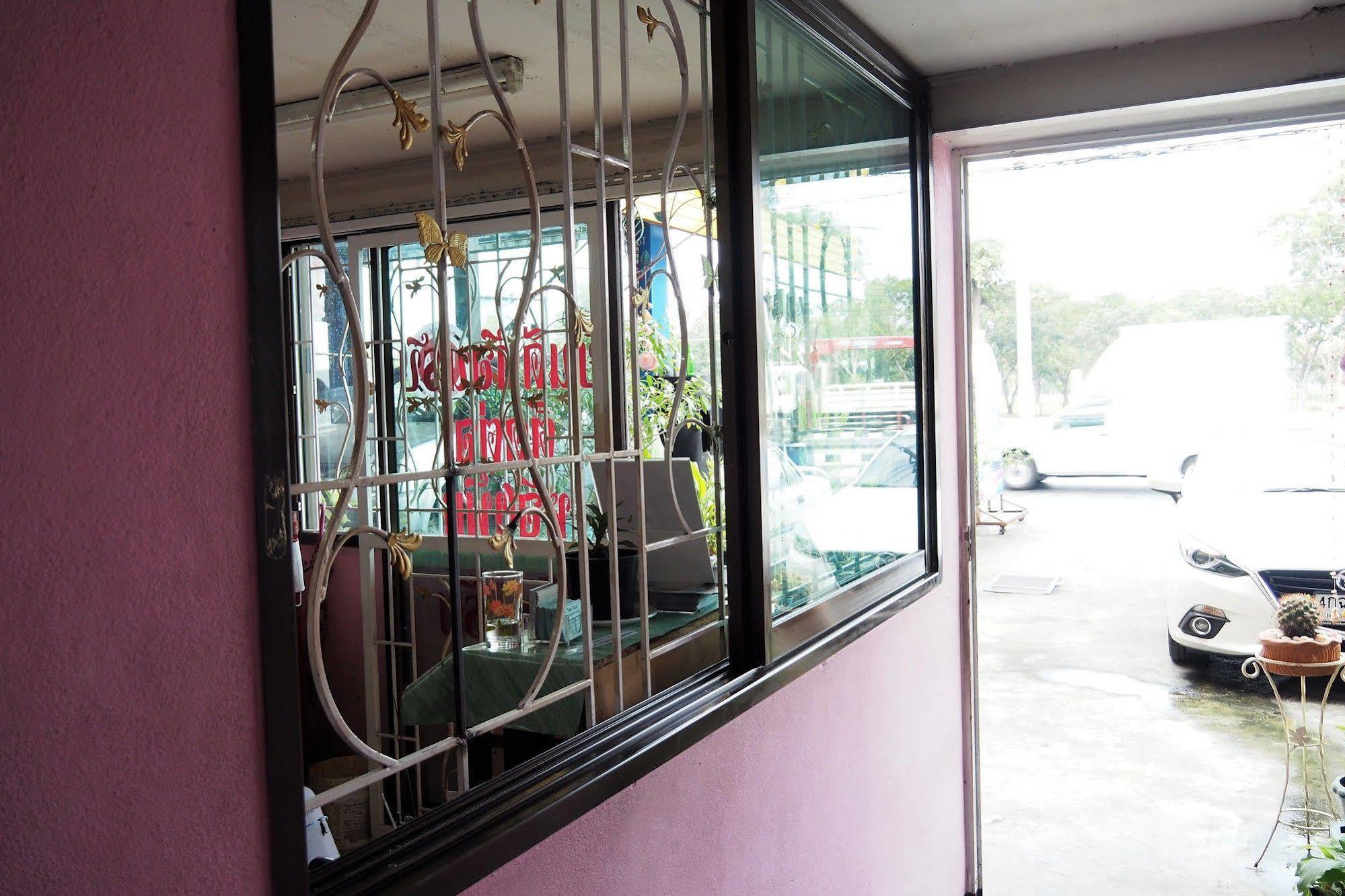 Wind Inn Bangkok Eksteriør bilde