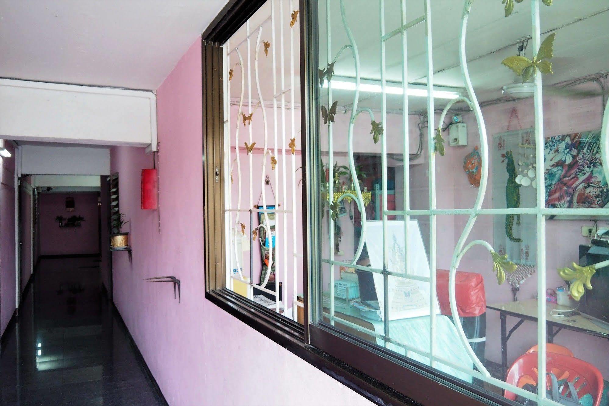 Wind Inn Bangkok Eksteriør bilde